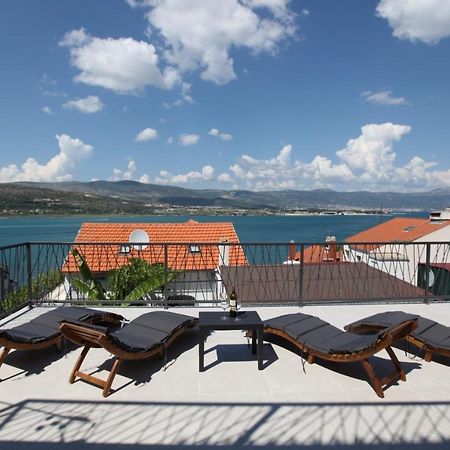 Apartment With Terrace And Sea View - Lucic Trogir Bagian luar foto