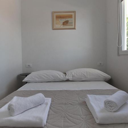 Apartment With Terrace And Sea View - Lucic Trogir Bagian luar foto