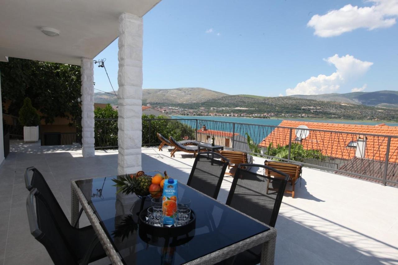 Apartment With Terrace And Sea View - Lucic Trogir Bagian luar foto