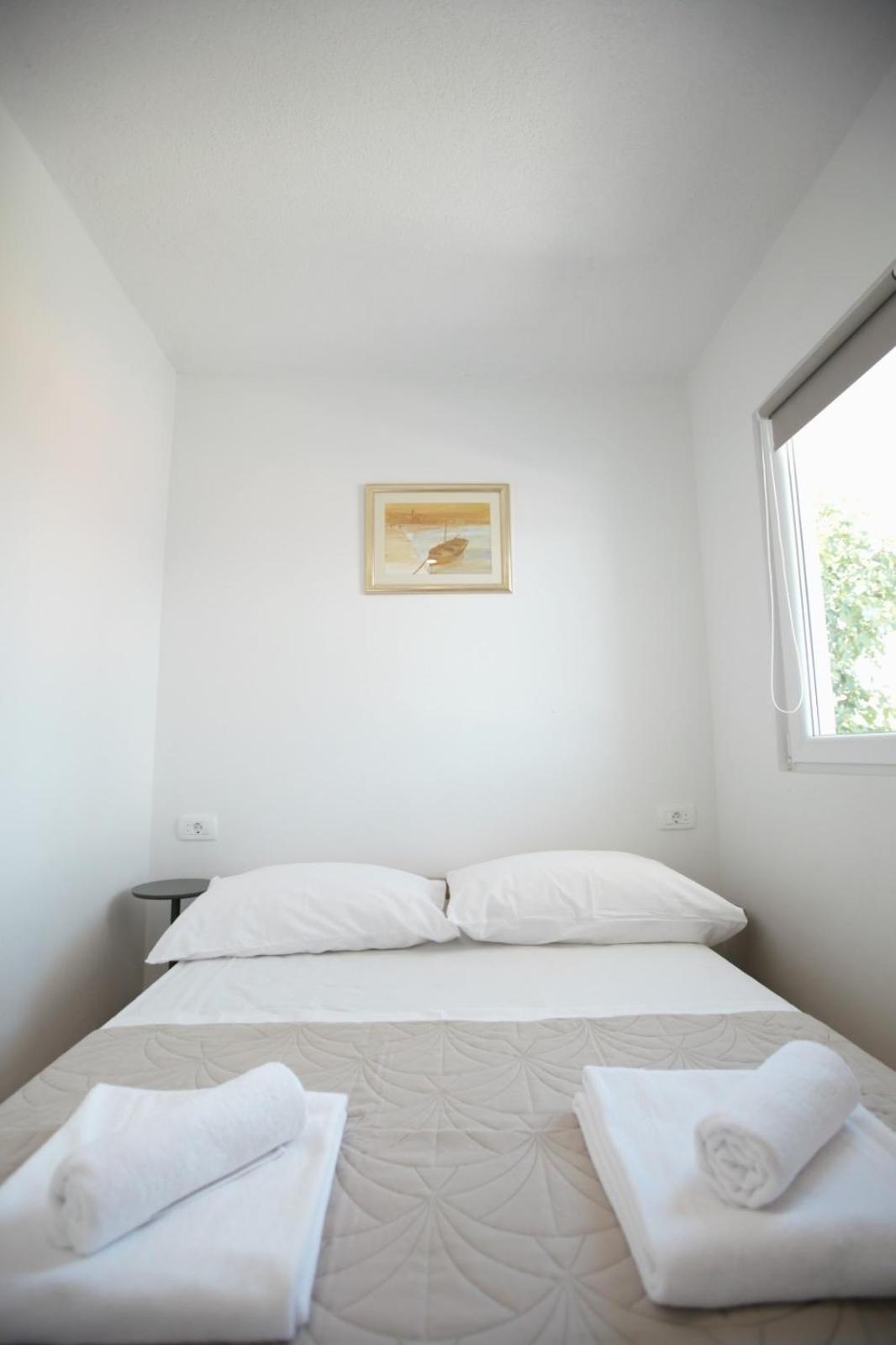 Apartment With Terrace And Sea View - Lucic Trogir Bagian luar foto
