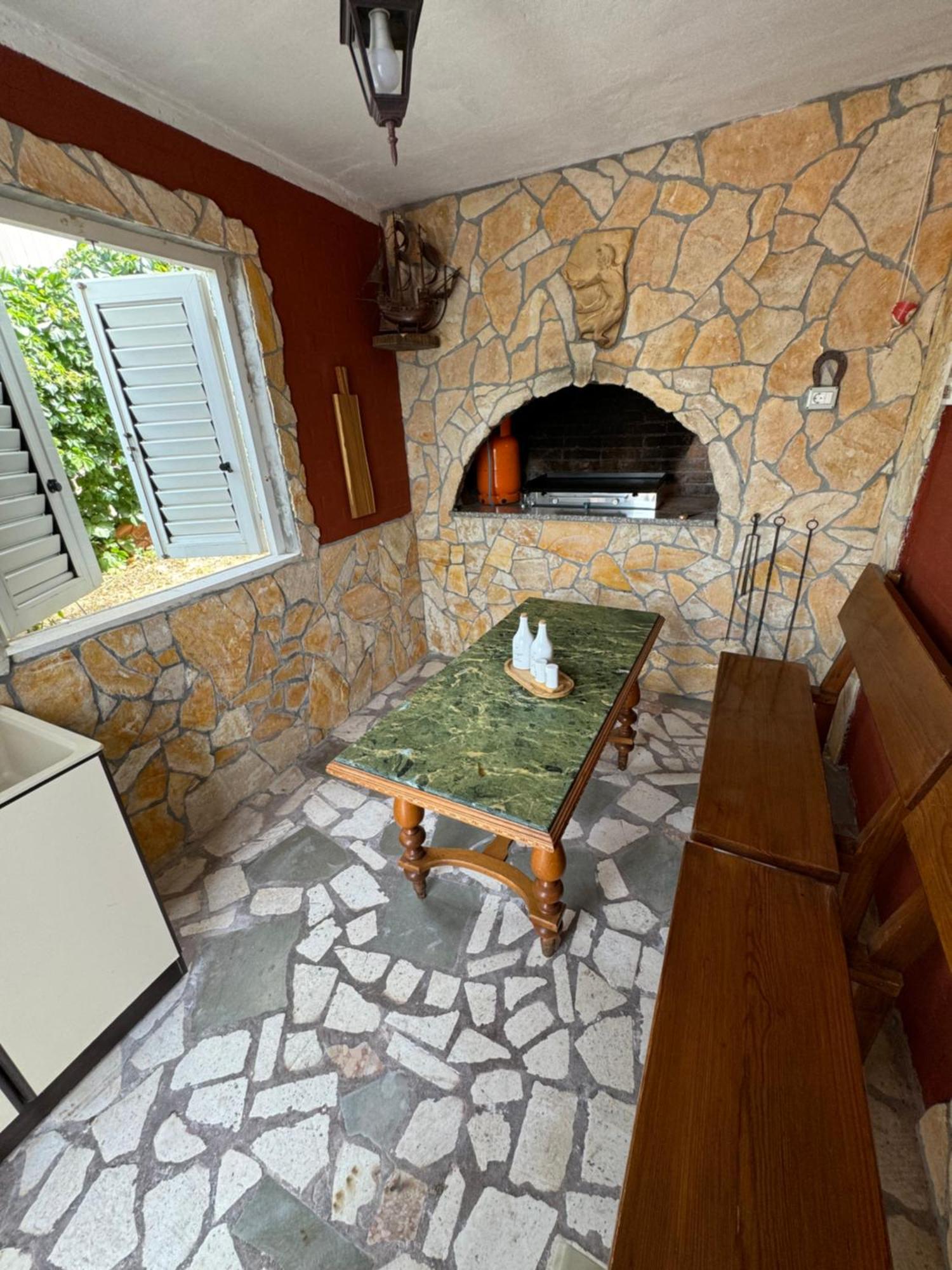Apartment With Terrace And Sea View - Lucic Trogir Bagian luar foto